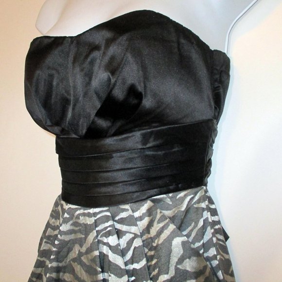 SNAP STRAPLESS Silver/Black Zebra PADDED Top SZ3 zipper back with pockets DRESS - Picture 1 of 12